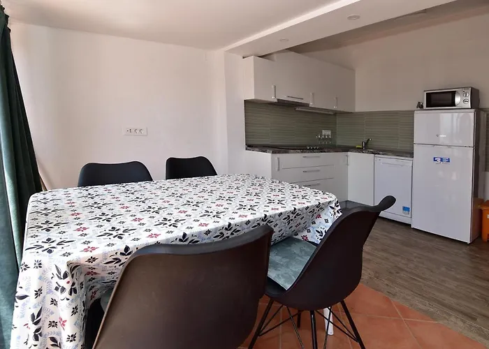Apartment Dobrinic *