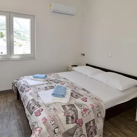 Dobrinic Lägenhet Makarska