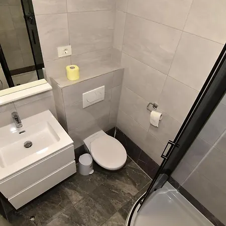 Dobrinic * מאקרסקה